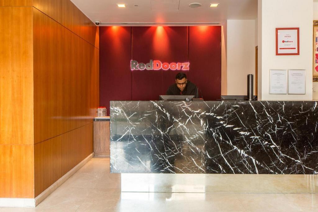 Reddoorz Premium @ Balestier Hotel Сингапур Екстериор снимка