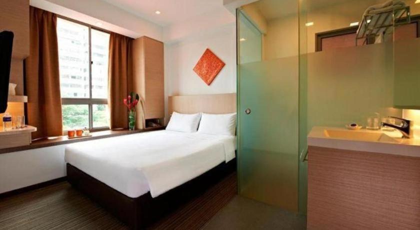 Reddoorz Premium @ Balestier Hotel Сингапур Екстериор снимка